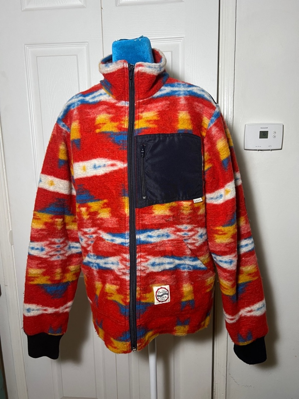 EAT DUST Cali Hunter Jacket Men’s medium Aztec - Picture 2 of 8